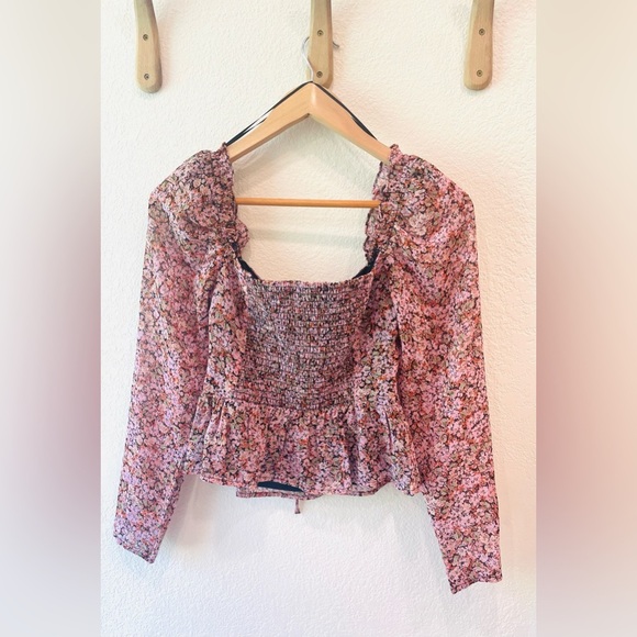 ASTR THE LABEL Toni Top in Black/Pink Floral Size XS - Picture 3 of 4